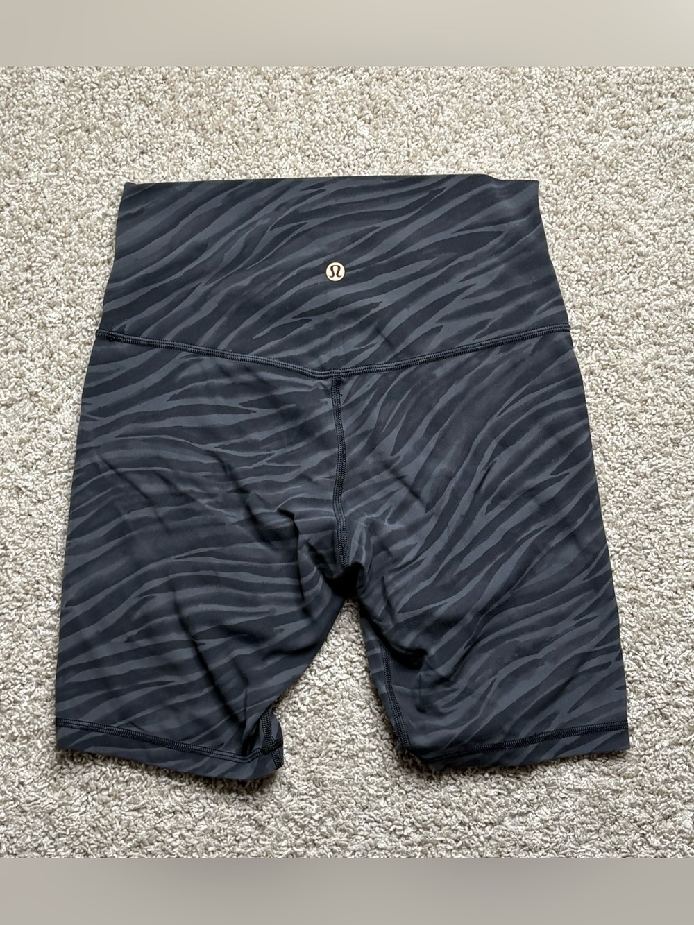 Lululemon Align Short 8" - Picture 2 of 6